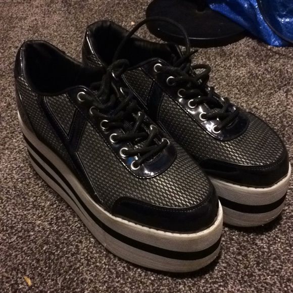 platform trainers size 9